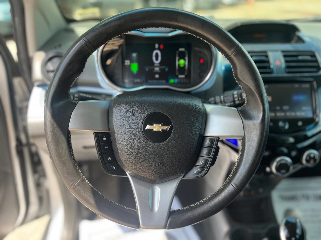 Used 2014 Chevrolet Spark LT image 9