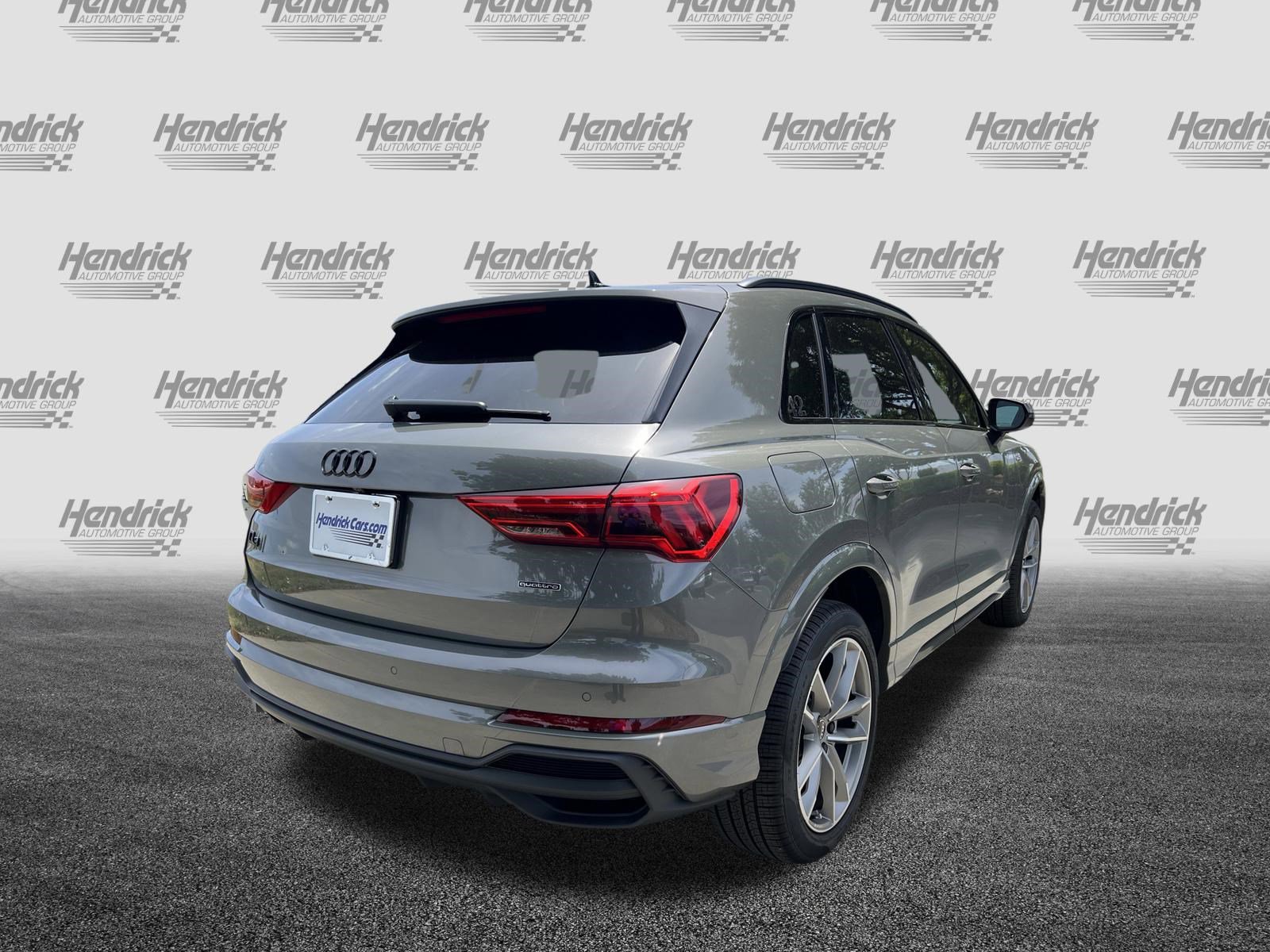 Used 2025 Audi Q3 2.0T Premium w/ Convenience Package AWD/4WD image 10