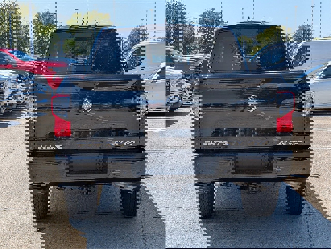 Certified 2024 Nissan Titan SV w/ SV Convenience Package image 5