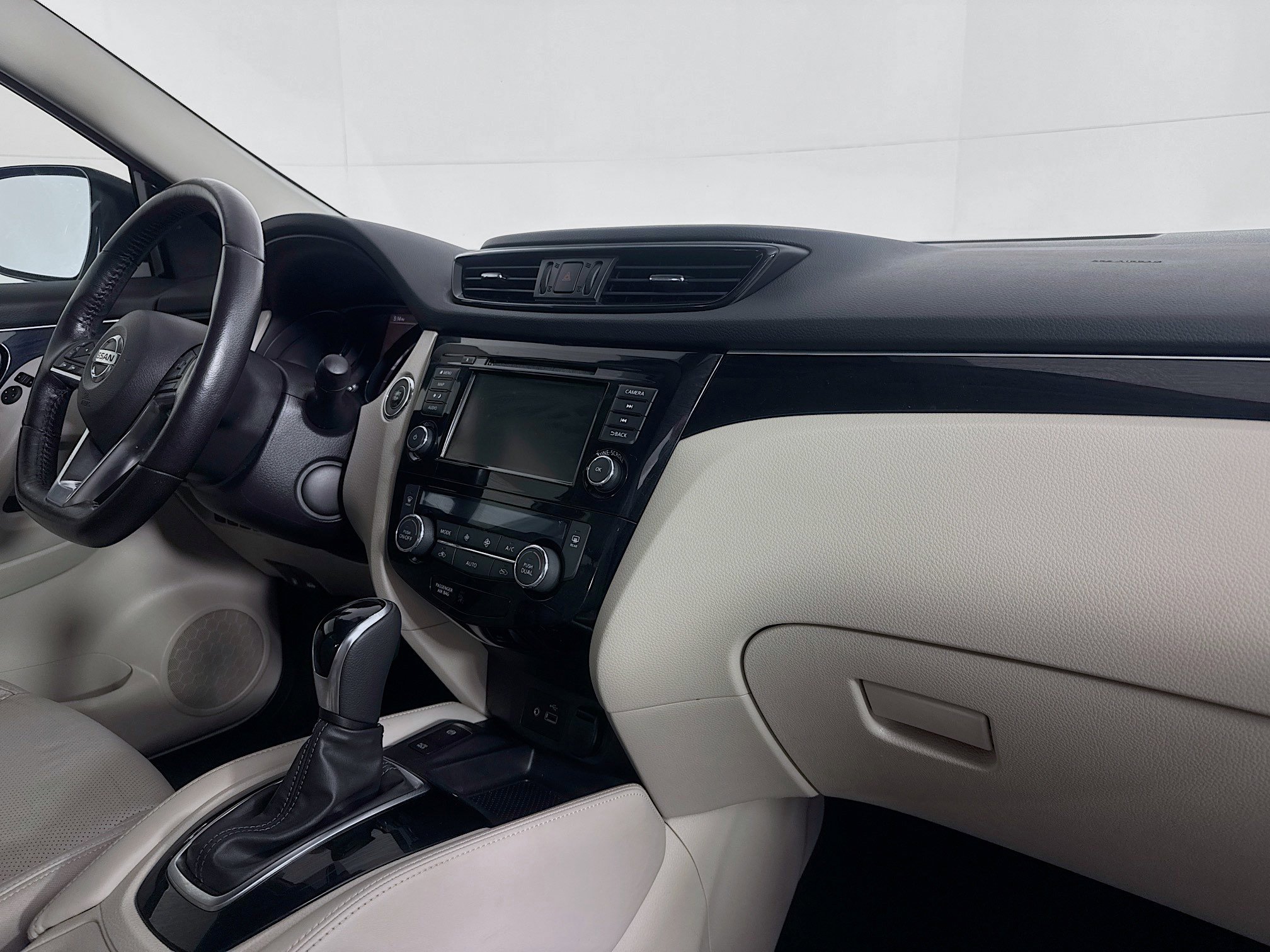 Used 2019 Nissan Rogue Sport SL w/ Premium Package image 53