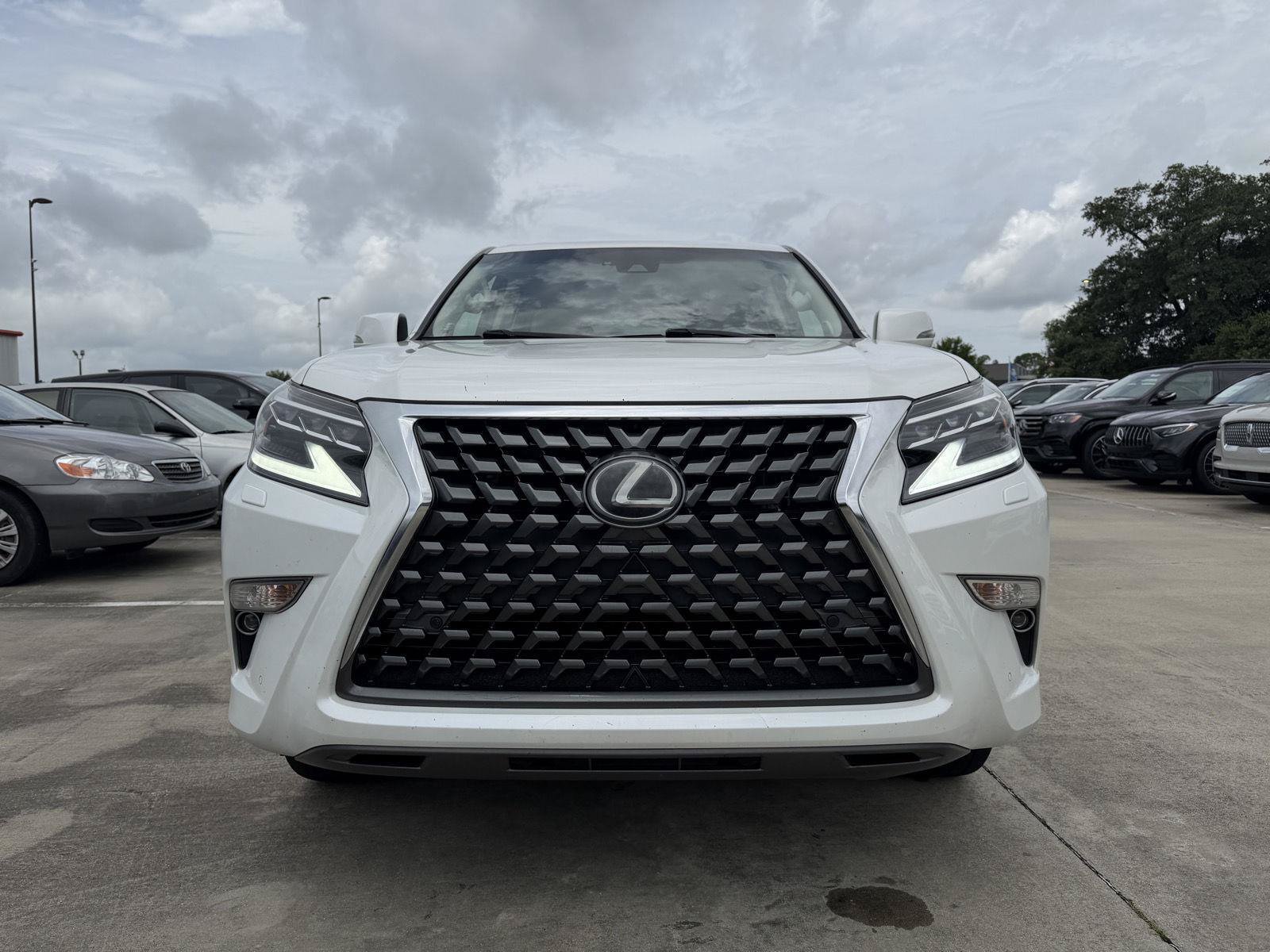 Used 2020 Lexus GX 460 Premium w/ Premium Package AWD/4WD image 2