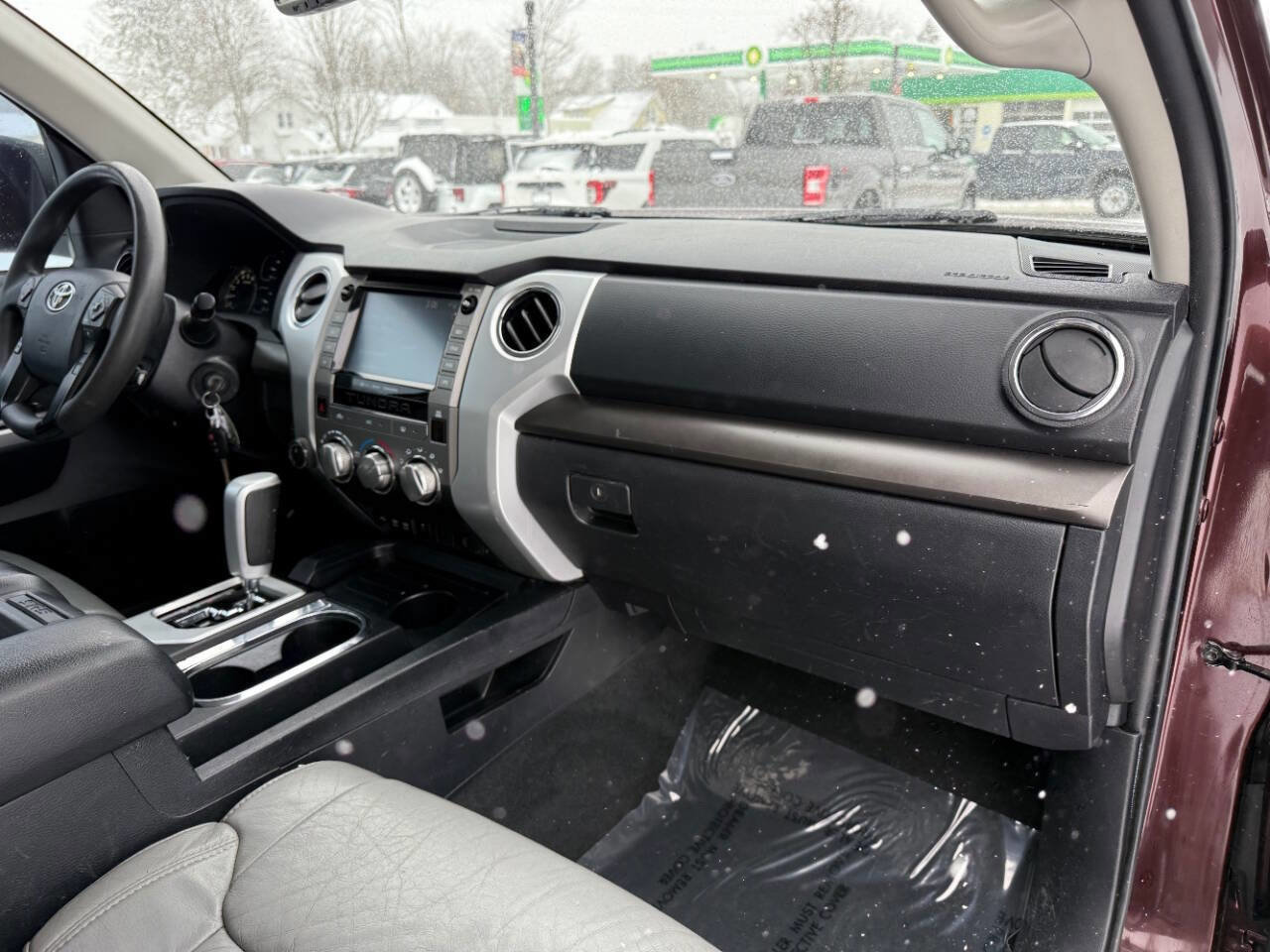 Used 2020 Toyota Tundra SR5 w/ SR5 Leather Package image 32