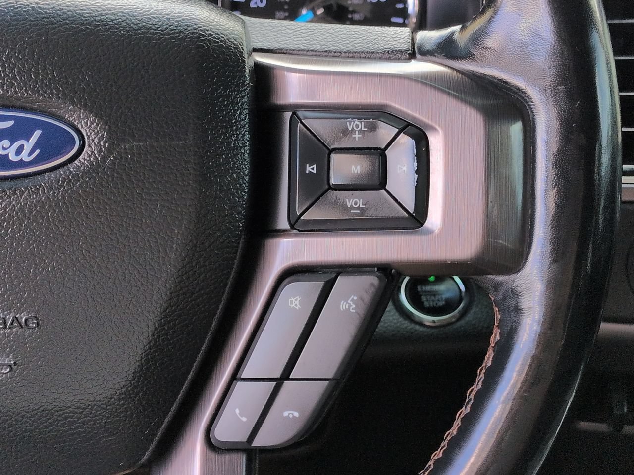 Used 2018 Ford Expedition Max Platinum AWD/4WD image 27
