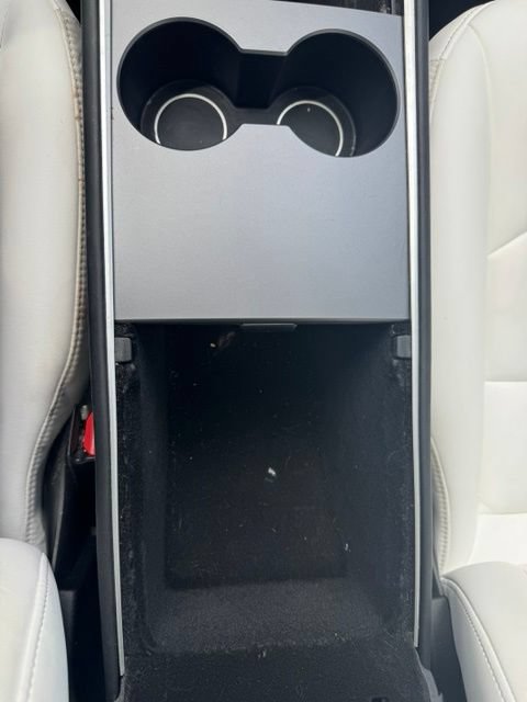 Used 2024 Tesla Model Y Performance AWD/4WD image 25