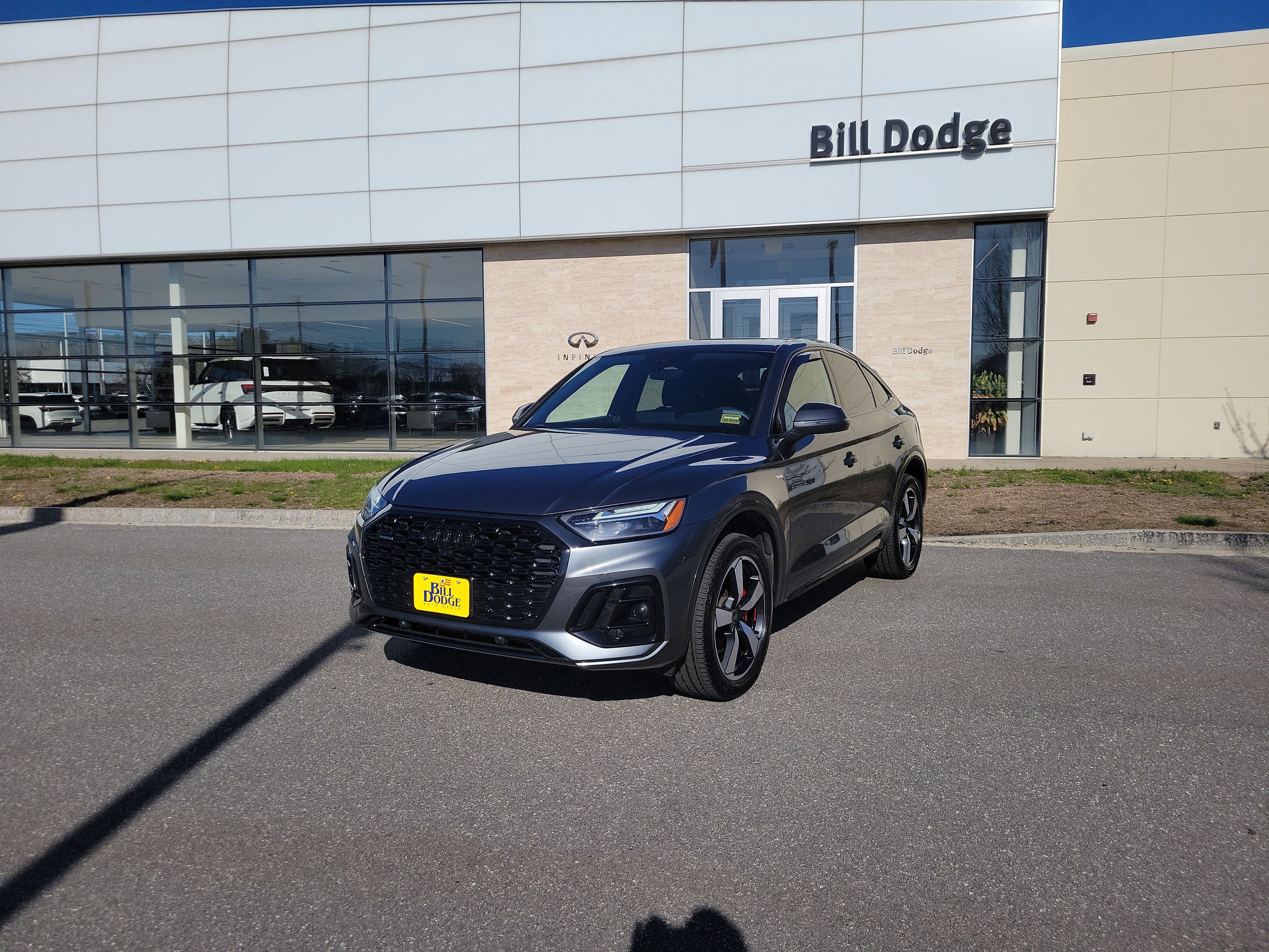 Used 2024 Audi Q5 2.0T Premium Plus w/ Premium Plus Package AWD/4WD image 1
