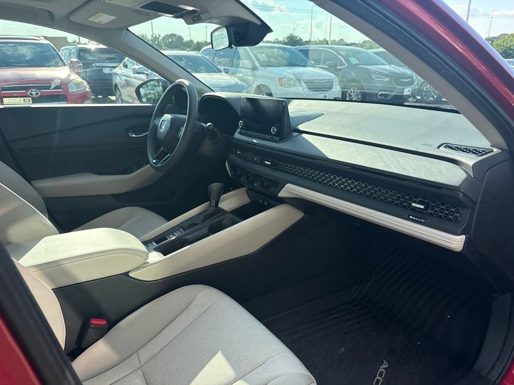 Certified 2025 Honda Accord SE image 24