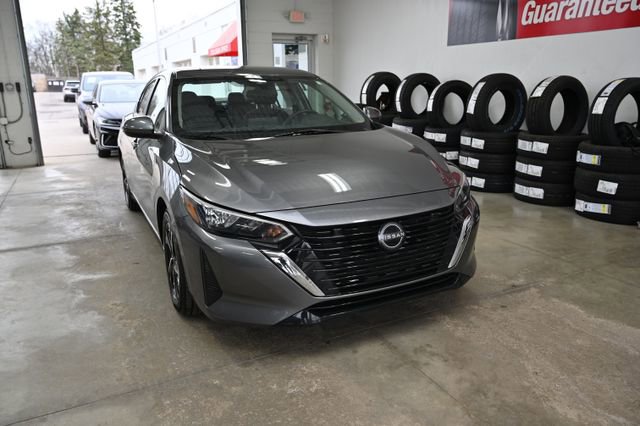 Used 2024 Nissan Sentra SV FWD image 3