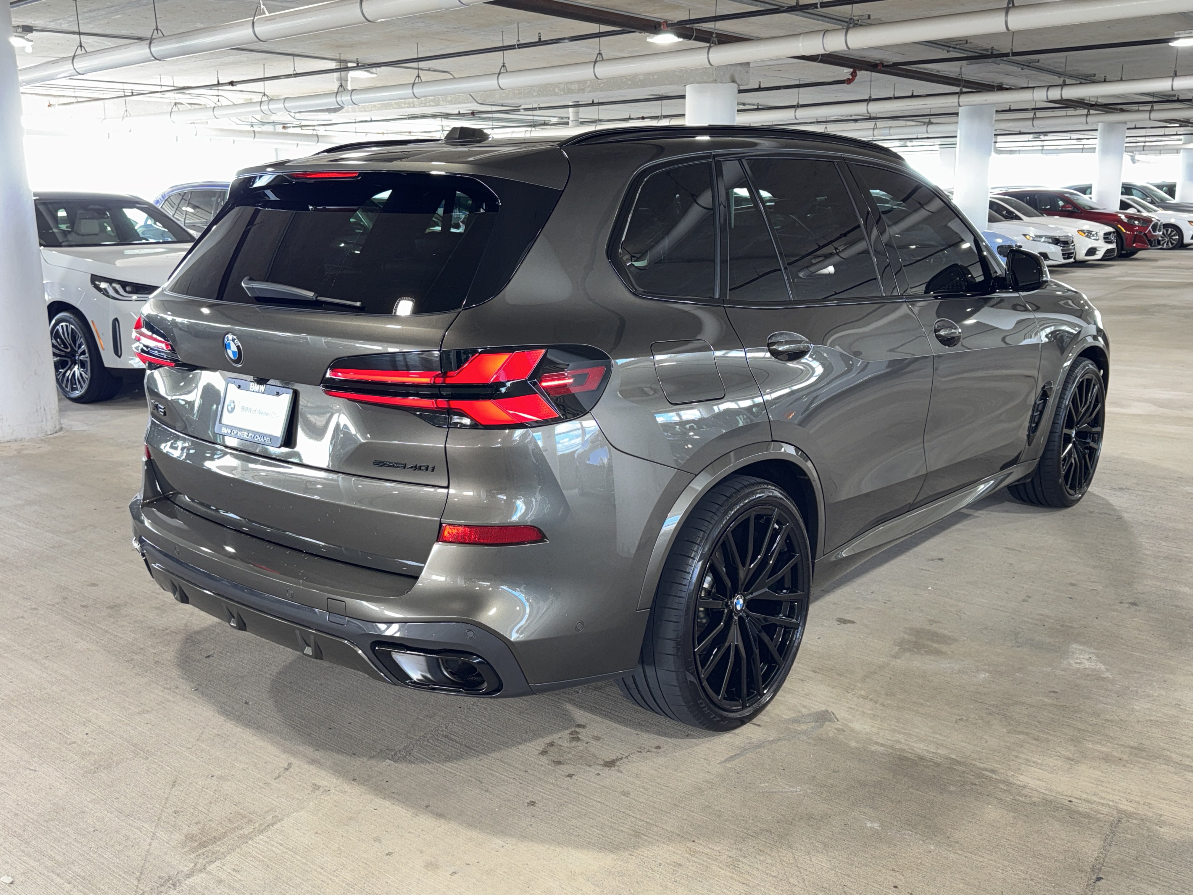 Used 2026 BMW X5 sDrive40i w/ M Sport Package RWD image 8