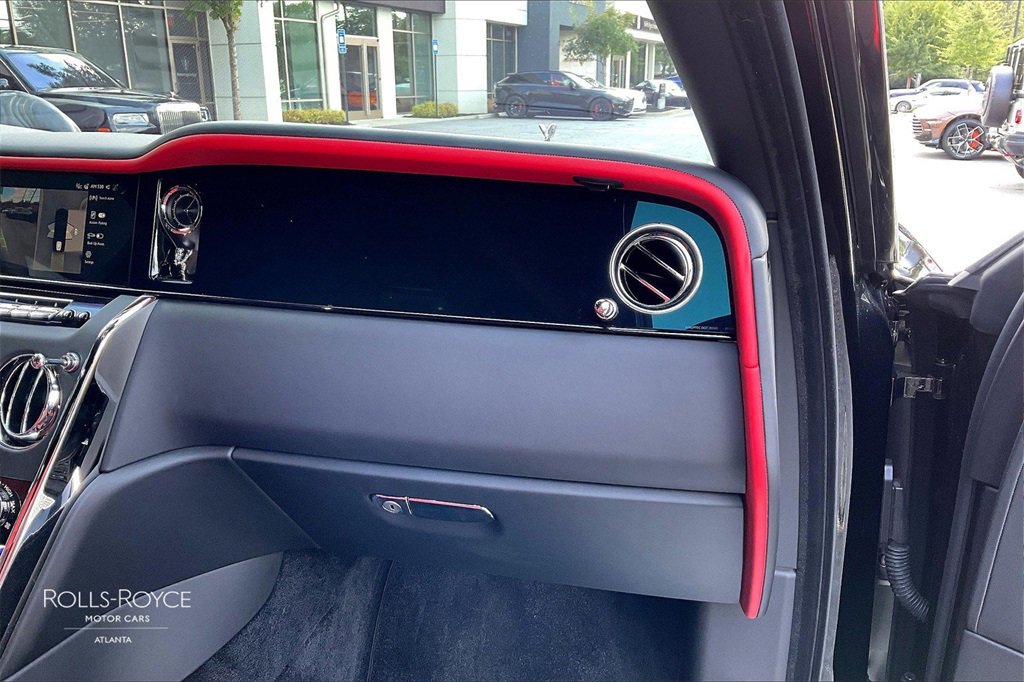 Certified 2025 Rolls-Royce Cullinan image 15