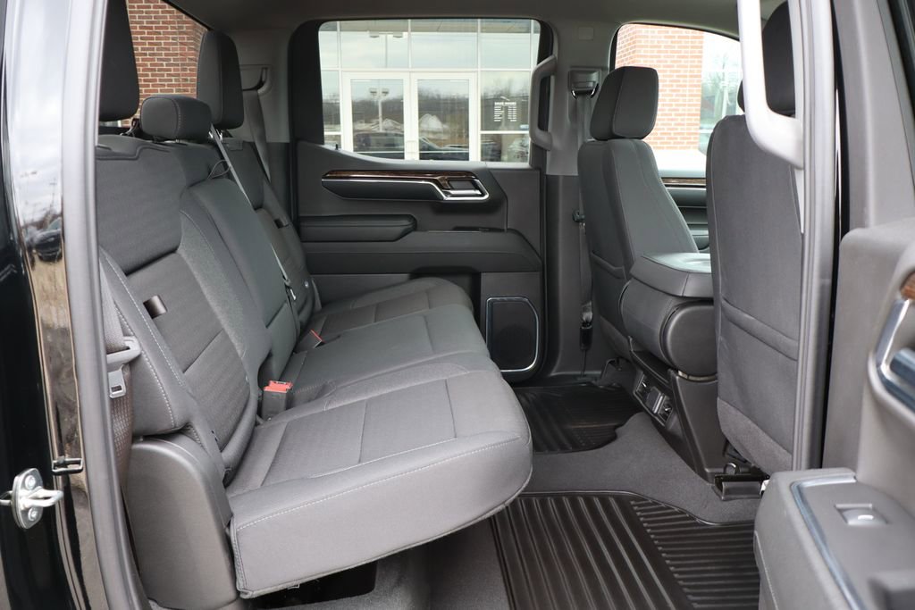 Used 2024 GMC Sierra 1500 Elevation image 41