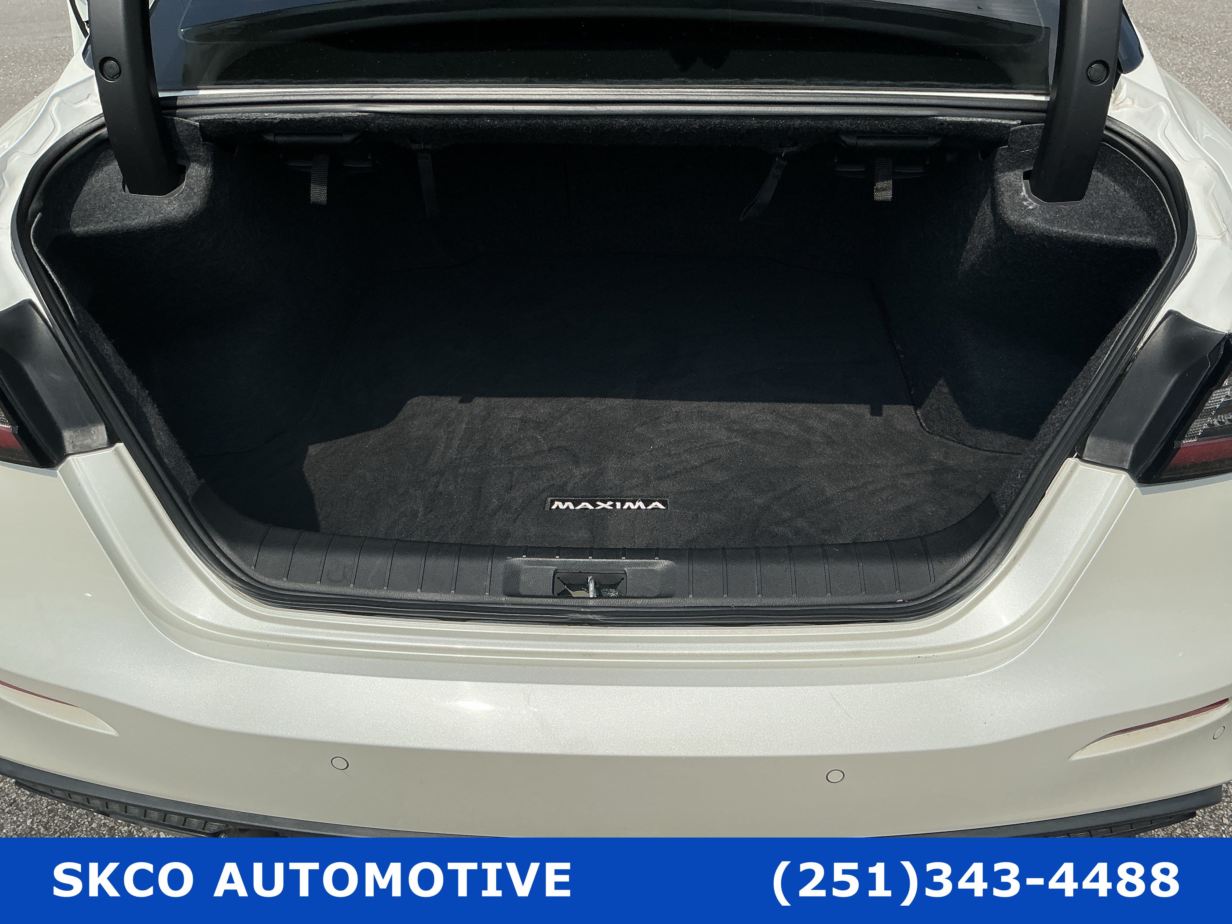 Used 2020 Nissan Maxima SR w/ Sport Mat Group FWD image 21