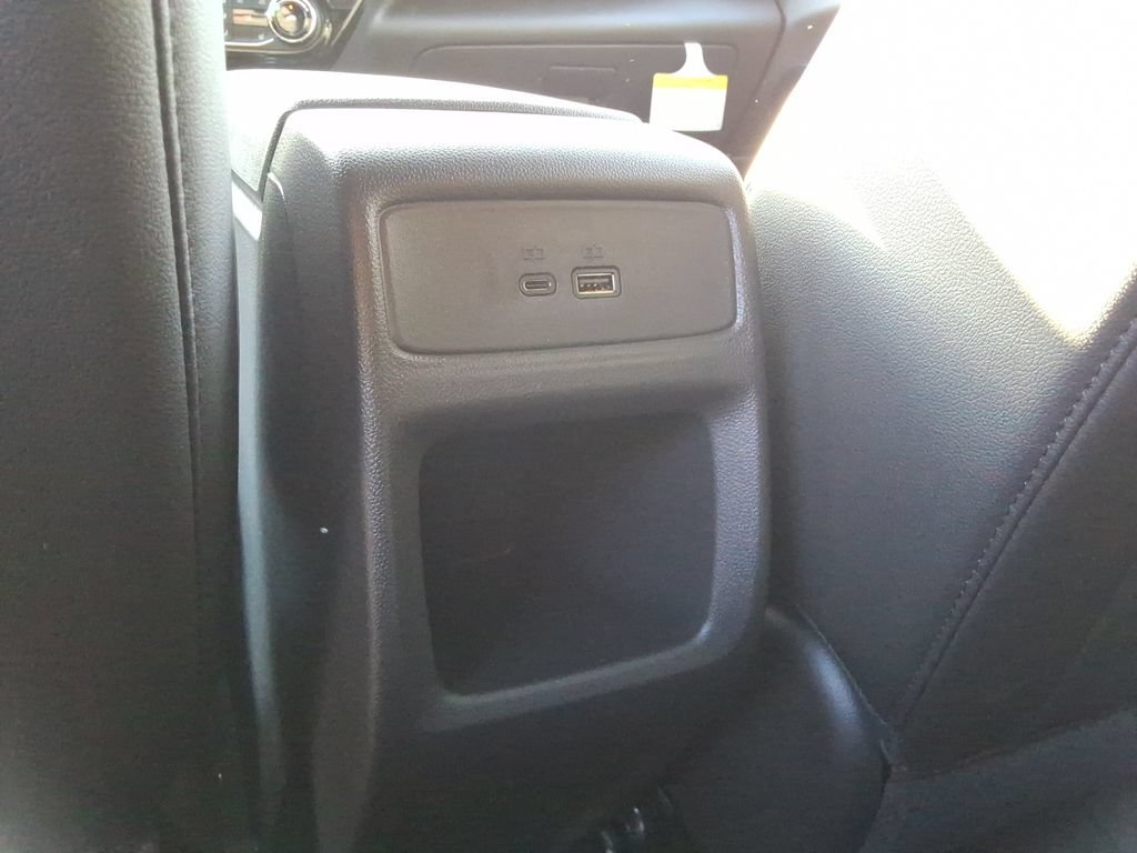 New 2026 Chevrolet Trax RS w/ Sunroof Package FWD image 17