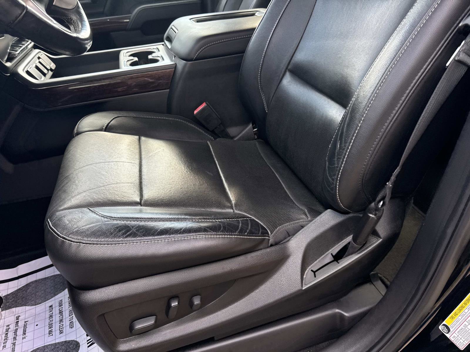 Used 2018 GMC Sierra 1500 SLT w/ Enhanced Driver Alert Package image 16