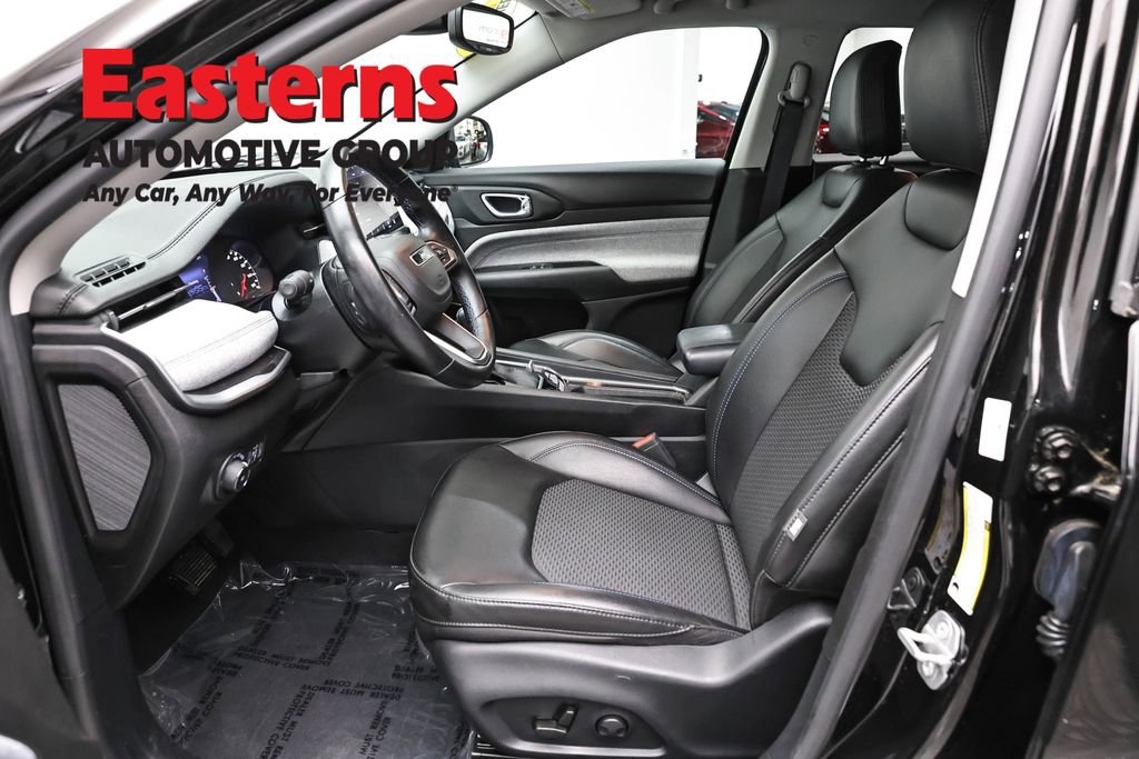 Used 2022 Jeep Compass Latitude w/ Convenience Group AWD/4WD image 14