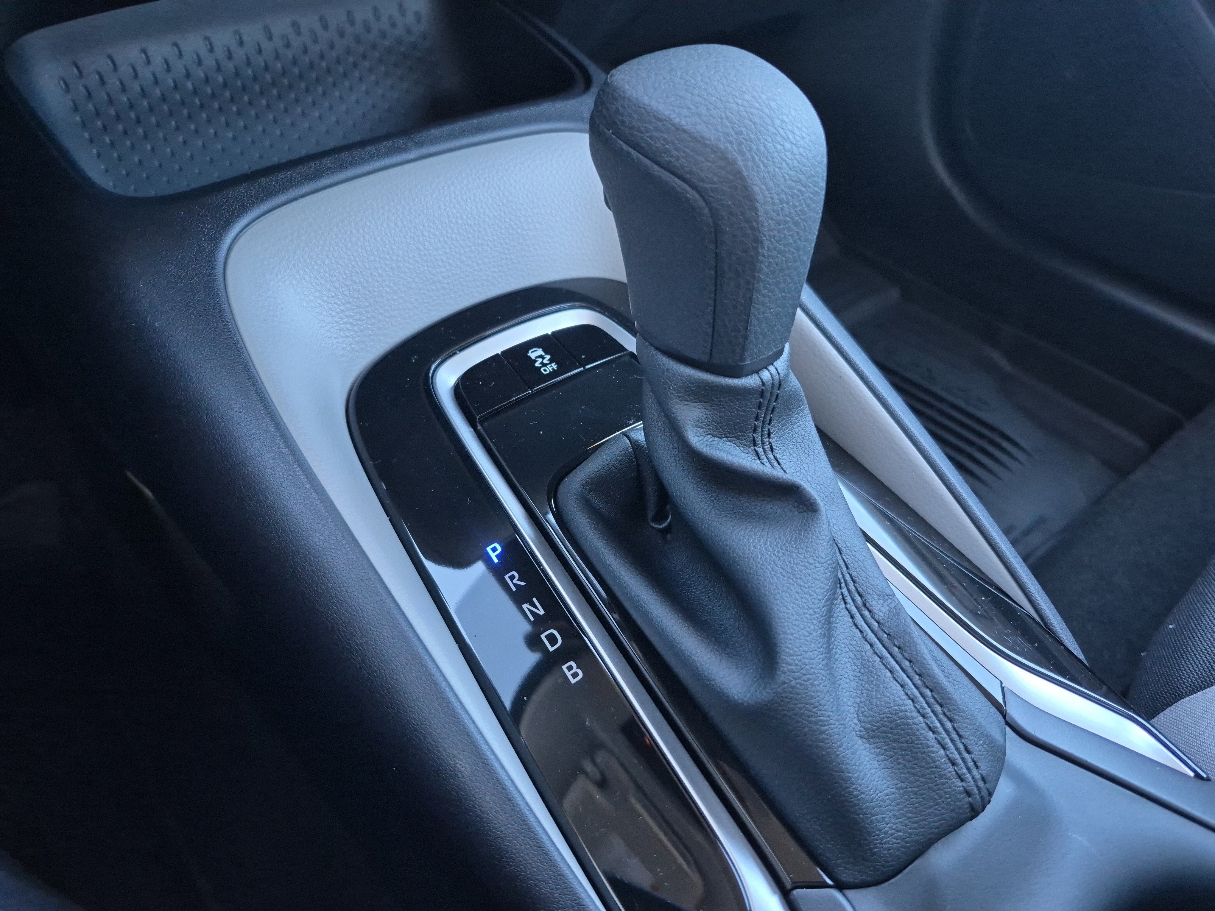 Used 2026 Toyota Corolla LE image 27