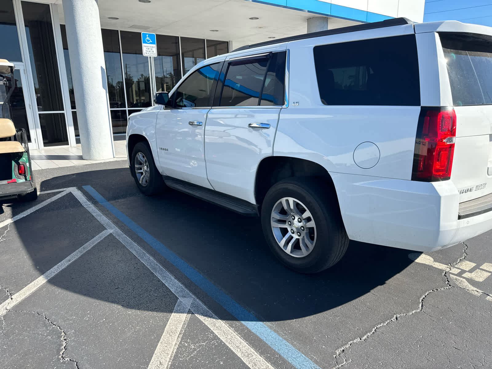 Used 2015 Chevrolet Tahoe LS image 13