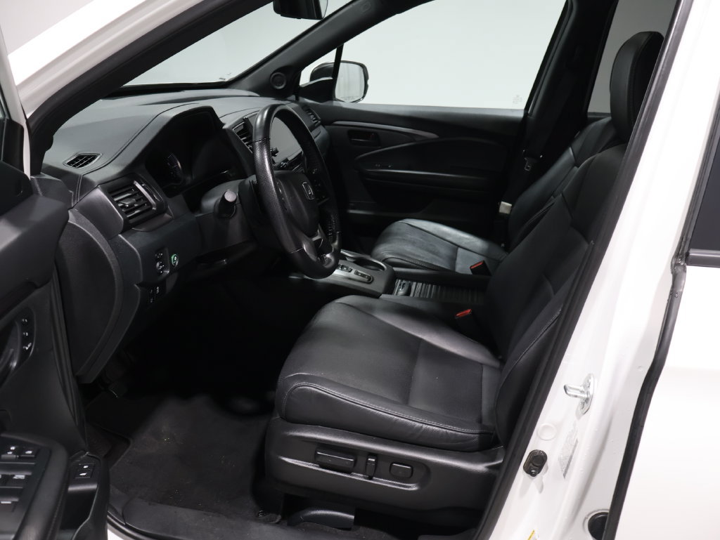 Used 2023 Honda Passport EX-L image 12