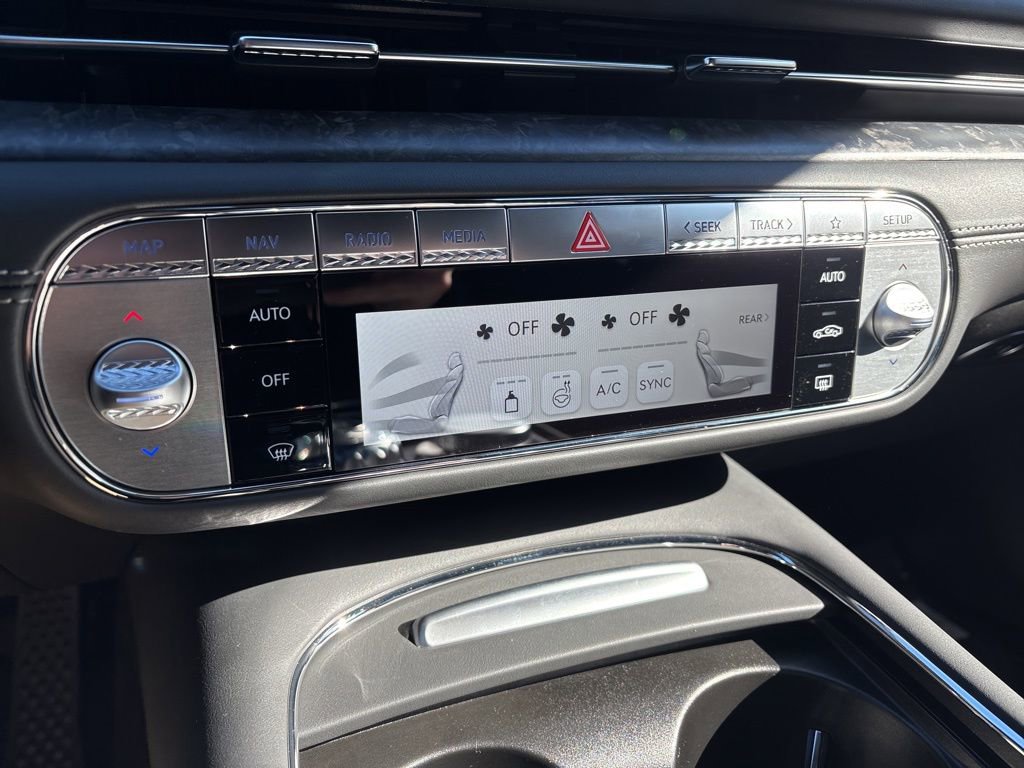 New 2026 Genesis G90 3.5T AWD/4WD image 16