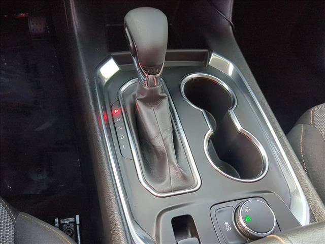 Used 2021 Chevrolet Traverse LT FWD image 12