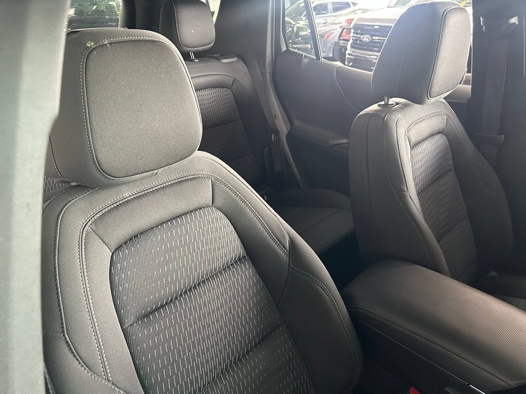 Used 2025 Chevrolet Equinox LT FWD image 33