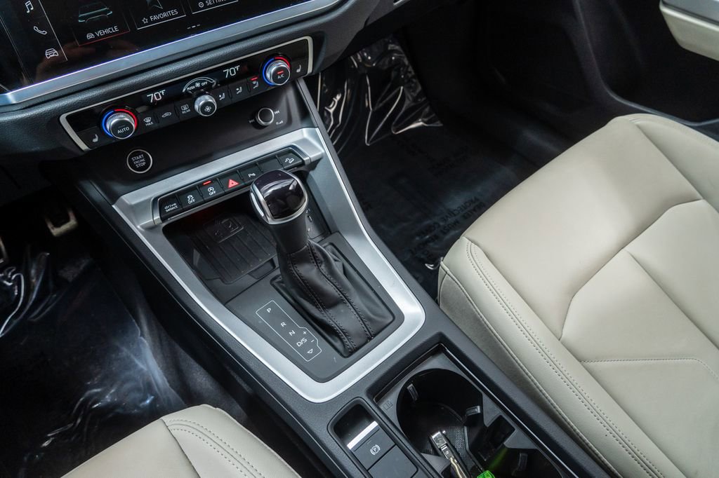 Used 2023 Audi Q3 2.0T Premium Plus w/ Premium Plus Package image 19
