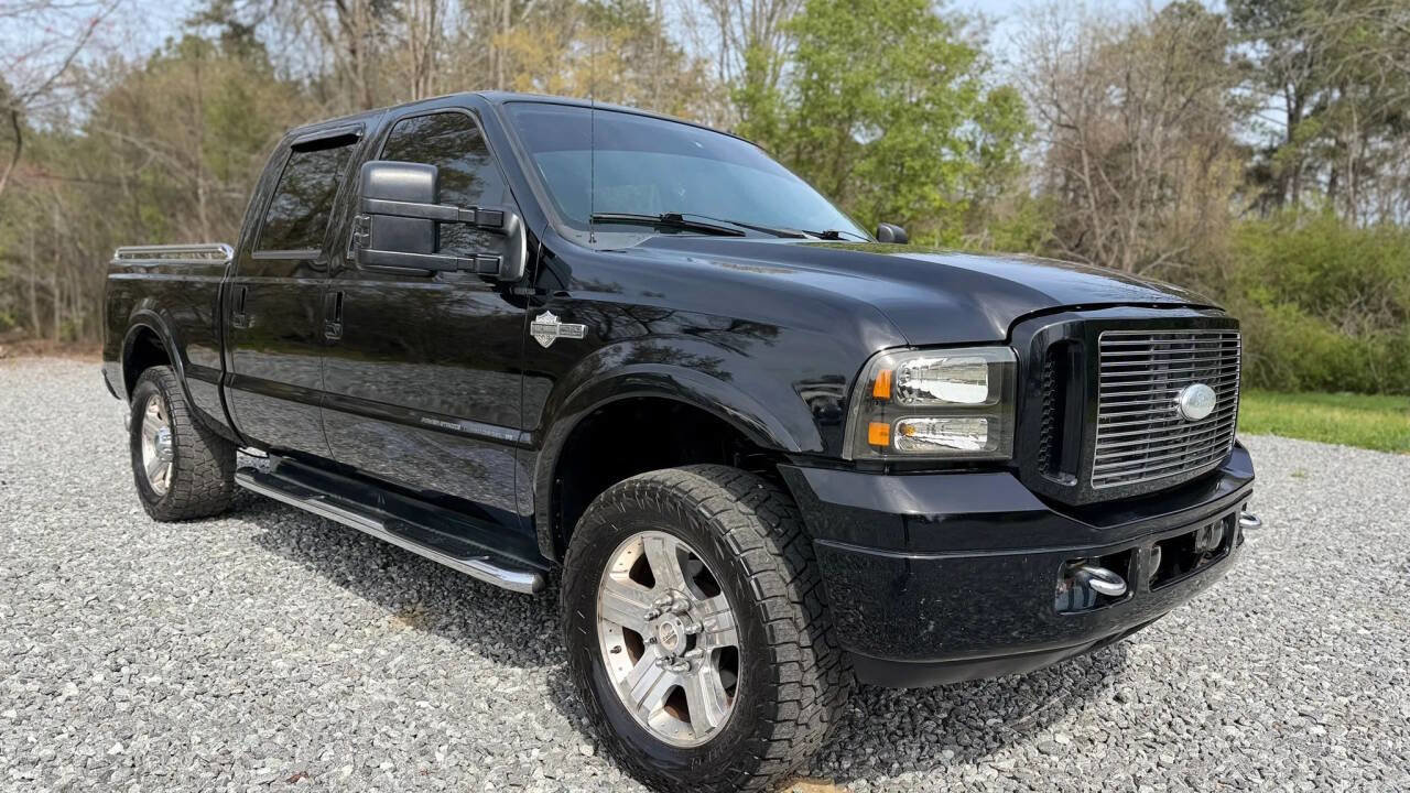 Used 2007 Ford F250 Harley-Davidson image 2