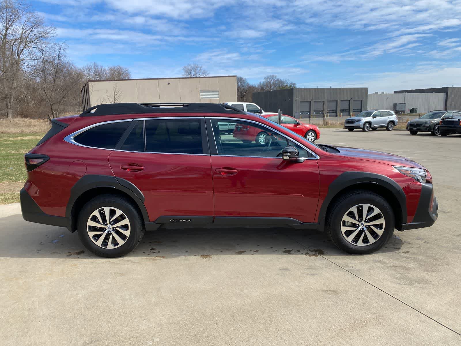 Certified 2025 Subaru Outback Premium image 7