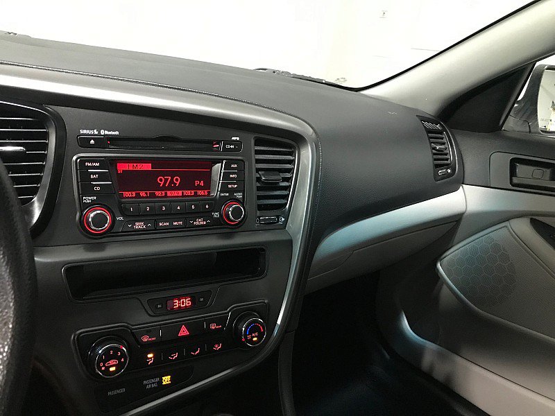 Used 2012 Kia Optima LX FWD image 26