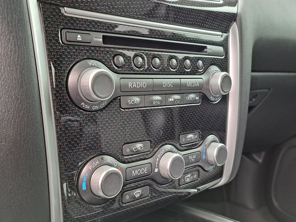 Used 2020 Nissan Pathfinder SL image 15