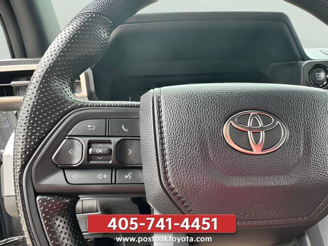 Used 2025 Toyota Tacoma SR5 AWD/4WD image 23