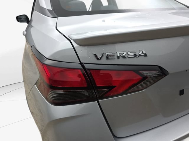 Used 2024 Nissan Versa SR FWD image 35