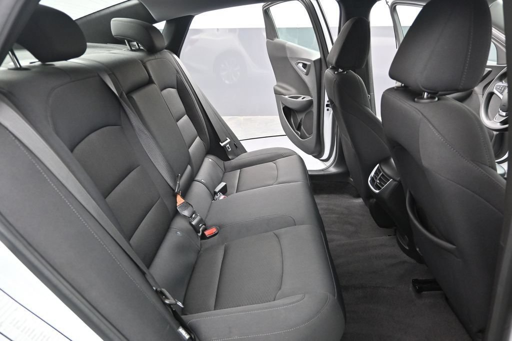 Used 2023 Chevrolet Malibu LT FWD image 30
