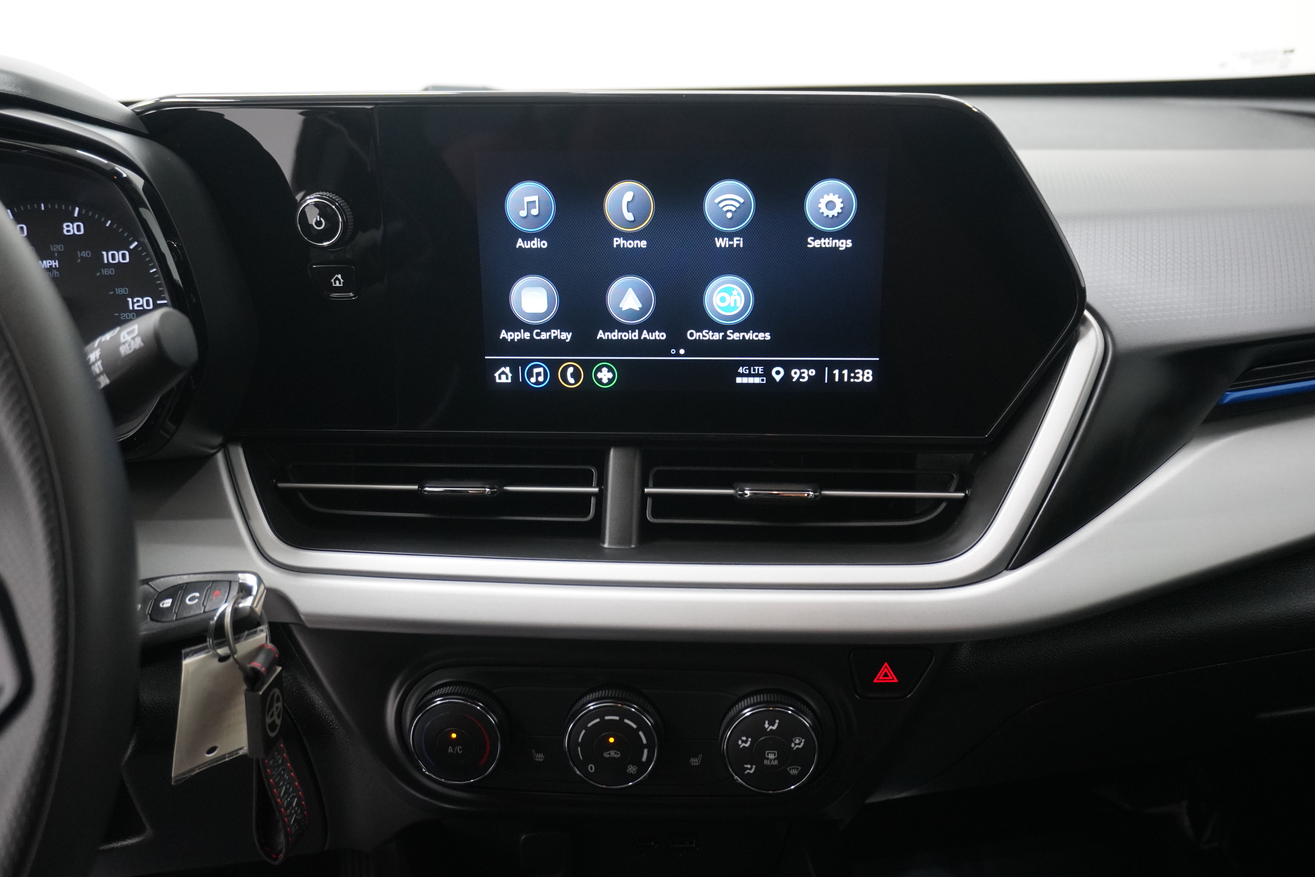 Used 2024 Chevrolet Trax LS w/ LS Convenience Package FWD image 18