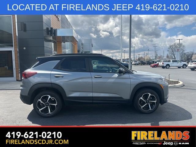 Used 2023 Chevrolet TrailBlazer RS w/ Convenience Package image 12