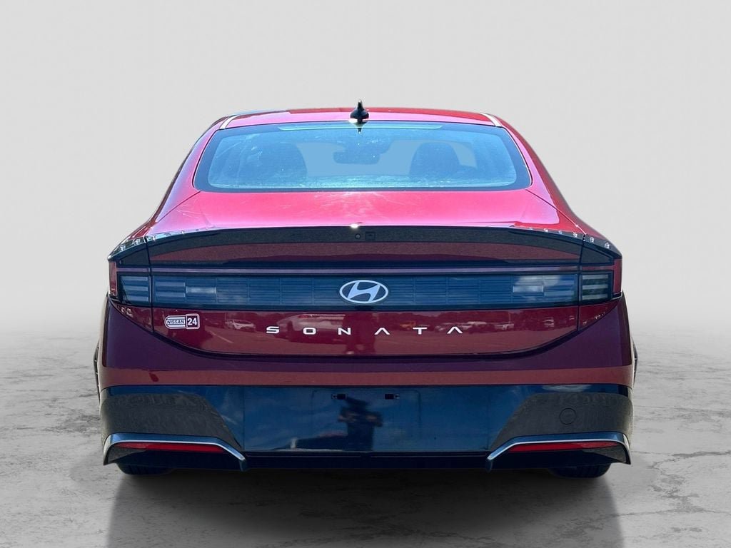 Used 2024 Hyundai Sonata SEL FWD image 4