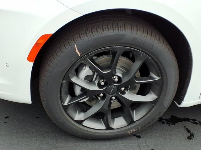 New 2027 Chrysler Pacifica Limited w/ S Appearance Package AWD/4WD image 22