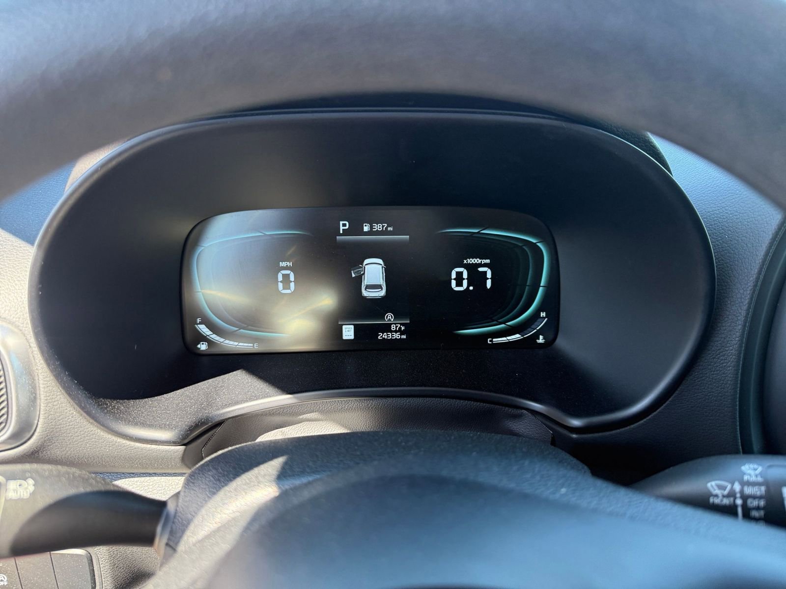 Used 2025 Kia Soul LX w/ LX Technology Package image 40