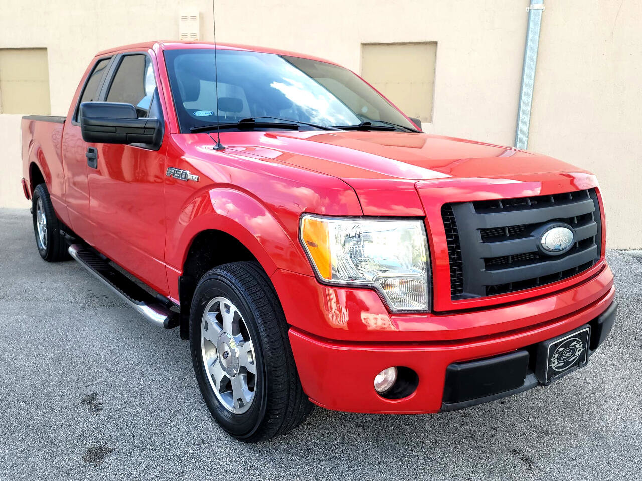 Used 2009 Ford F150 STX image 2