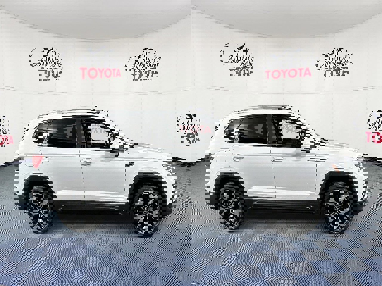 Used 2022 Volkswagen Taos SEL image 8