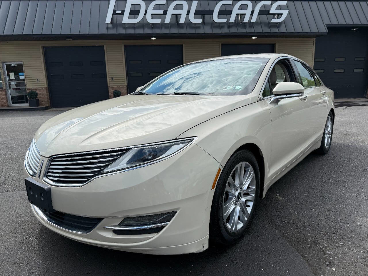 Used 2016 Lincoln MKZ AWD w/ Equipment Group 300A Reserve