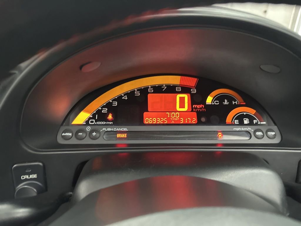 Used 2004 Honda S2000 image 18