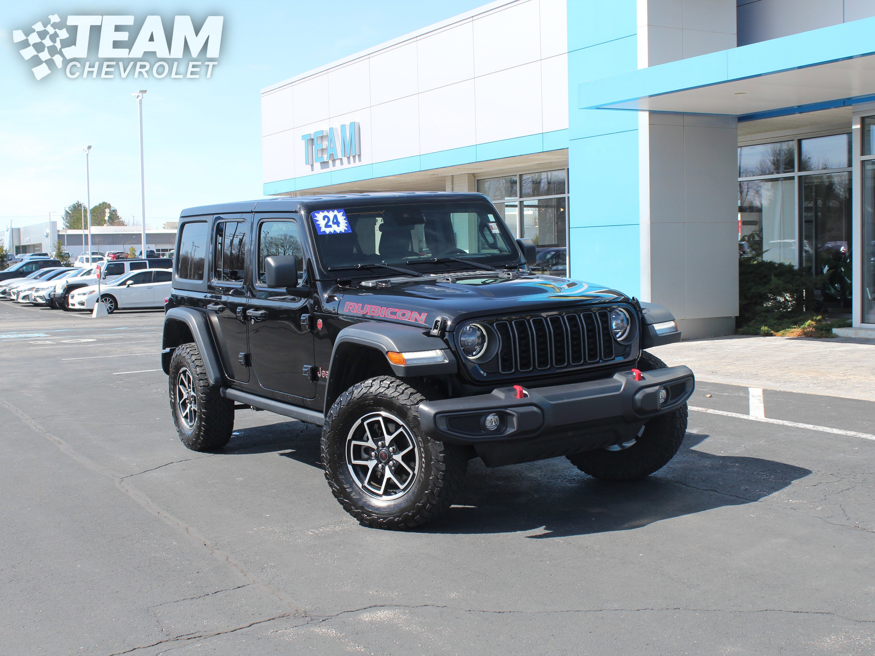 Used 2024 Jeep Wrangler Unlimited Rubicon AWD/4WD image 2