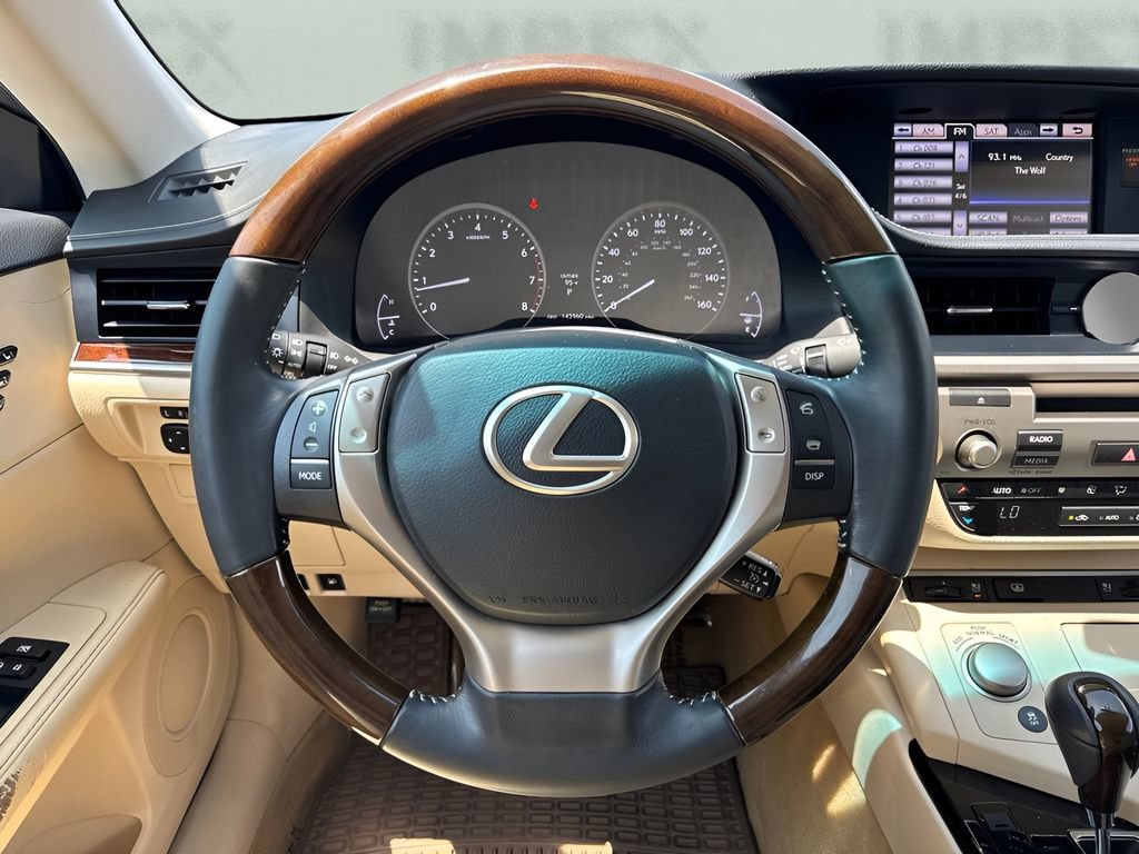 Used 2014 Lexus ES 350 w/ Luxury Package FWD image 15