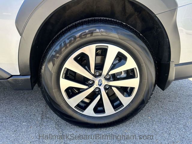 Used 2025 Subaru Outback Premium w/ Popular Package #1A image 9