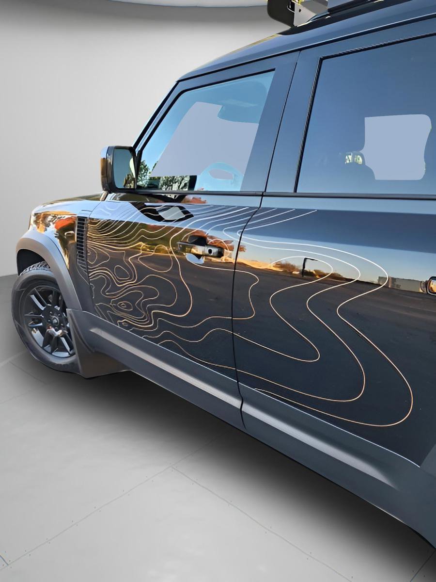 Used 2023 Land Rover Defender 130 SE image 33