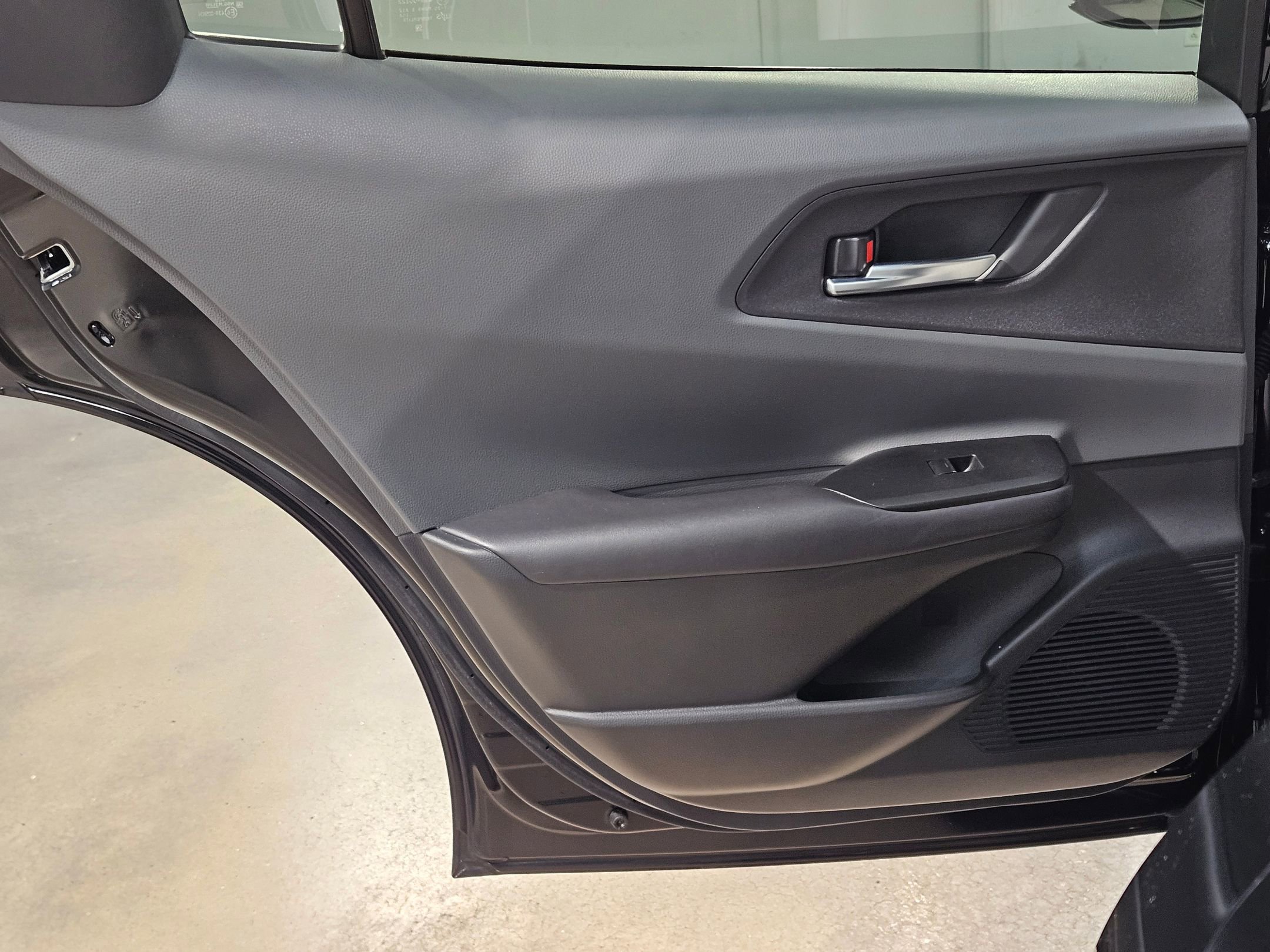 Used 2024 Toyota Prius Limited w/ Limited Premium Package image 34