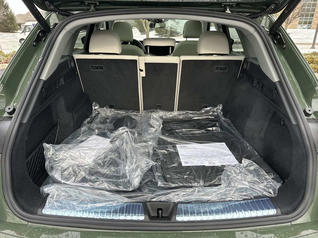 New 2025 Audi Q5 Premium image 9