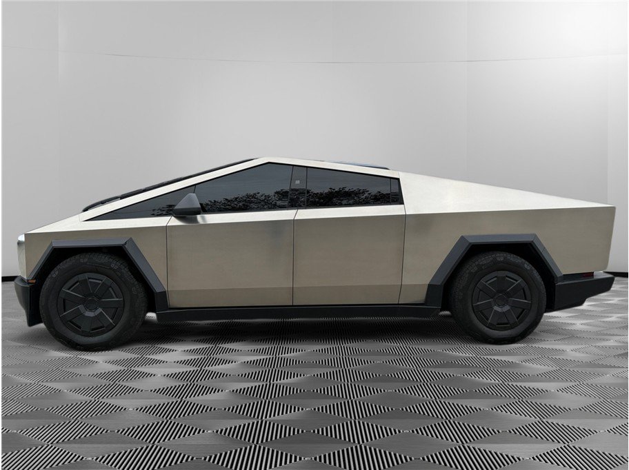 Used 2025 Tesla Cybertruck AWD Crew Cab image 2