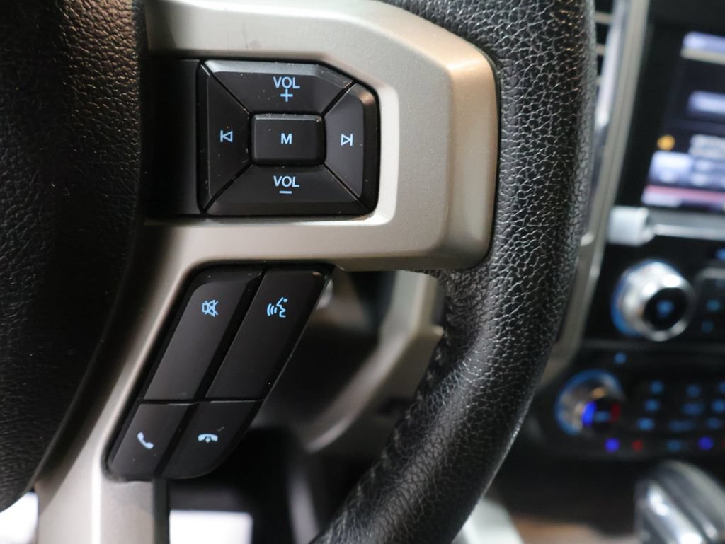 Used 2015 Ford F150 Lariat w/ Equipment Group 502A Luxury AWD/4WD image 34