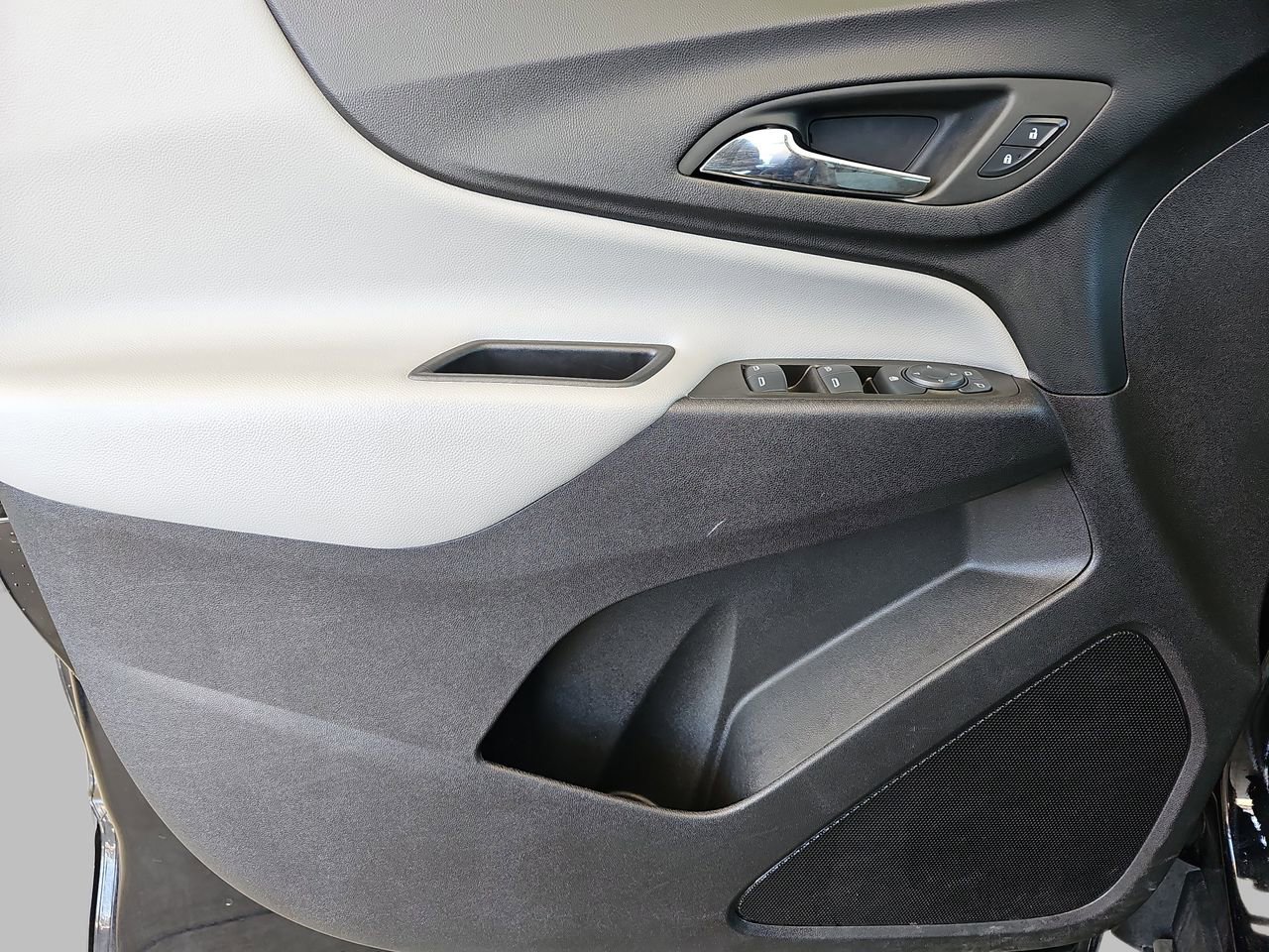 Used 2024 Chevrolet Equinox LS w/ LS Convenience Package FWD image 31